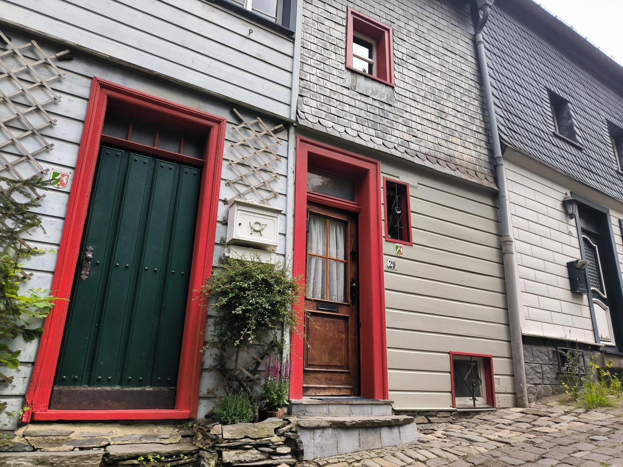 Petite Maison Am Muehlenberg Моншау Екстер'єр фото